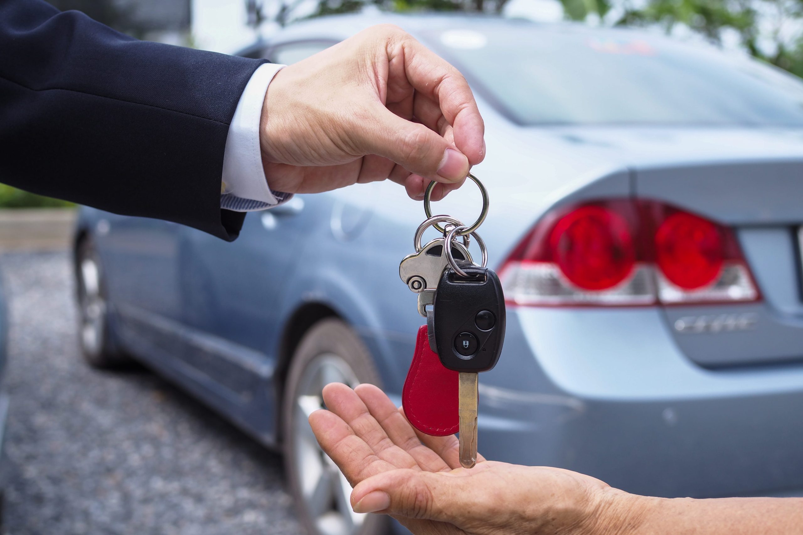 How You Can Rent an Economical Monthly Car in Dubai: